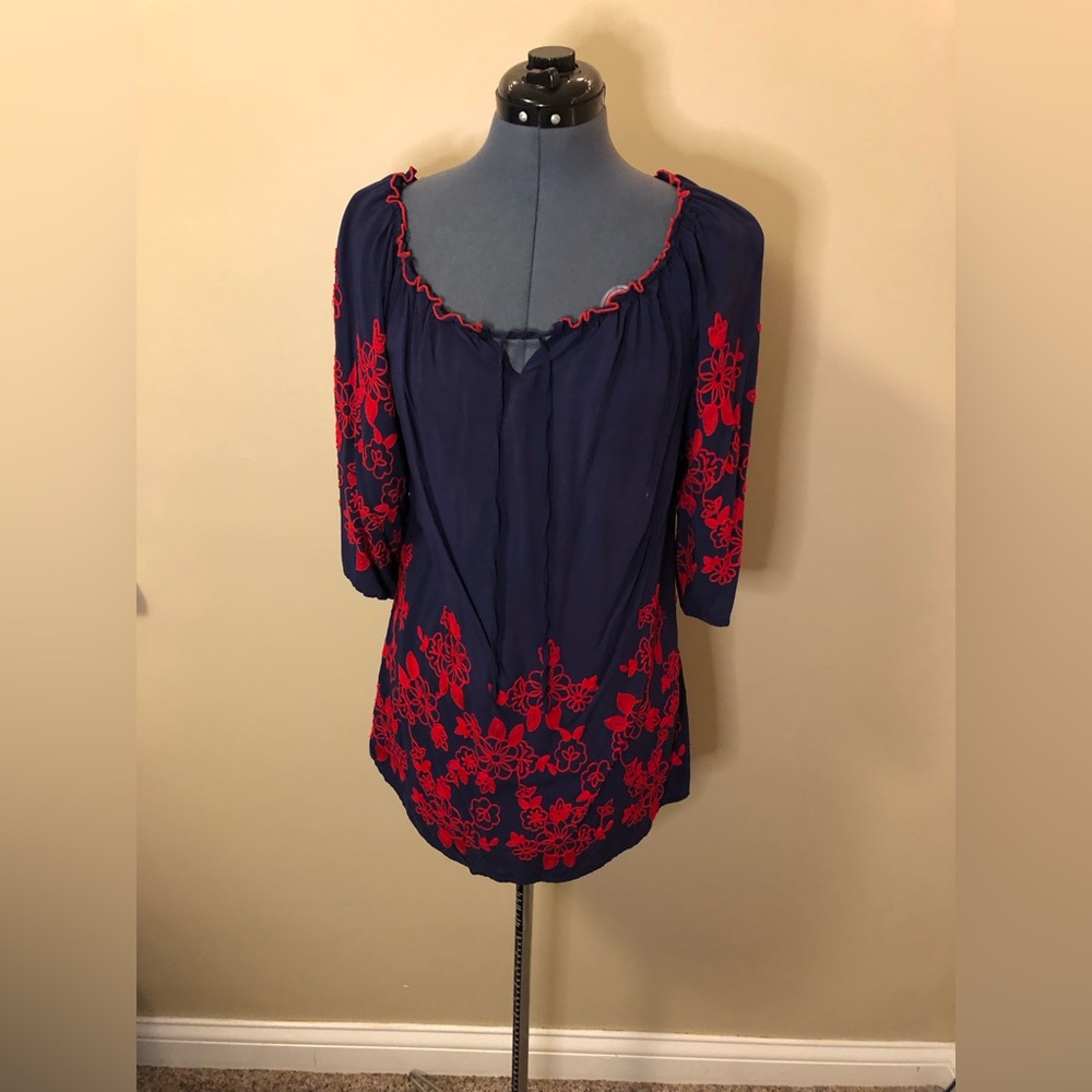 NWOT - Collete Collection - Tunic shirt - Never worn